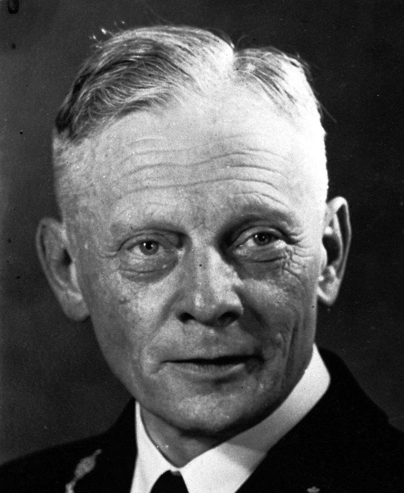 Jules Schagen van Leeuwen 1946 (1)