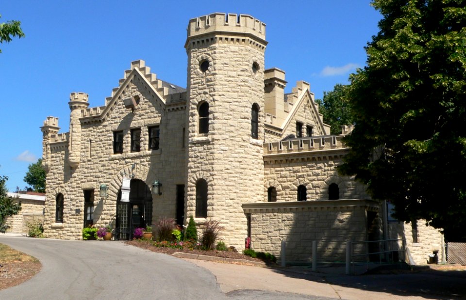 Joslyn Castle carriage house from SE 1