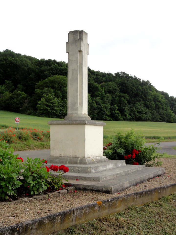 Jumencourt (Aisne) croix de chemin