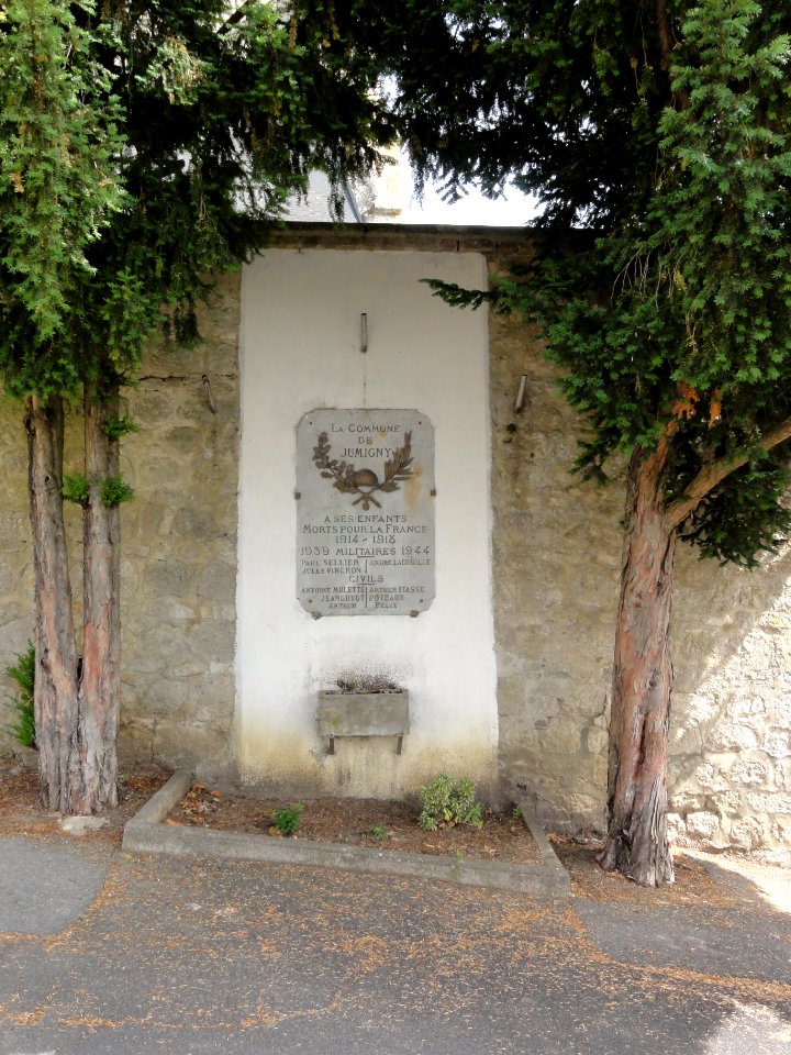 Jumigny (Aisne) monument aux morts