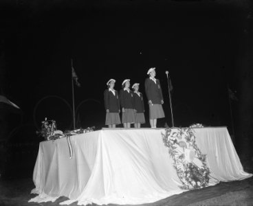 Juliana nieuwe koningin. Sportmanifestatie in het Olympisch Stadion in Amsterdam, Bestanddeelnr 900-0189