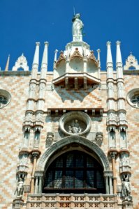 Justice-Palazzo-Ducale-Venice-20050524-041
