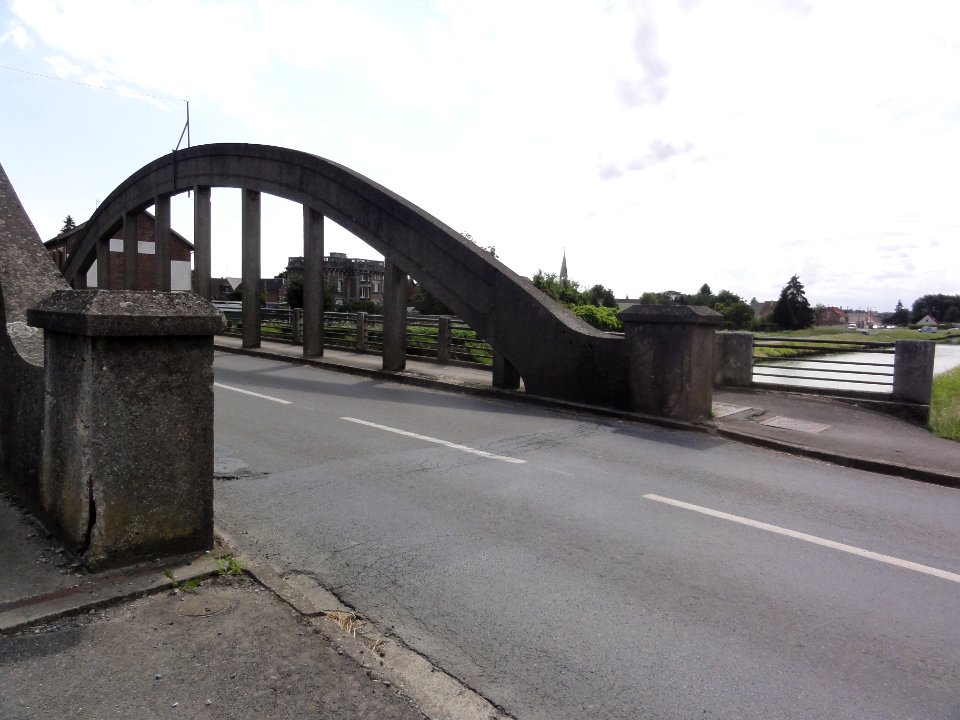Jussy (Aisne) pont sur le Canal de Saint-Quentin