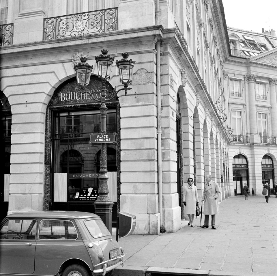 Juwelier Boucheron aan de Place Vendôme, Bestanddeelnr 254-0325