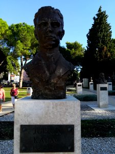 Jurica Kalac - Titov park (Pula) 01