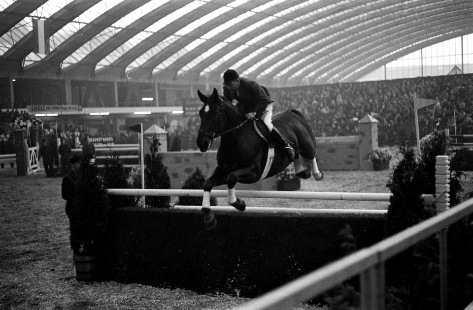 Jumping Amsterdam, jachtspringconcours om de grote prijs Nederland, nummer 23 Gu, Bestanddeelnr 914-4540