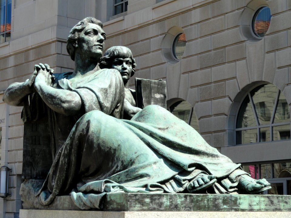 Justice, Oscar Straus Memorial - DSC08489