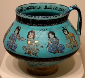 Jug with seated figures and sketches, Mina'i ware, Central Iran, Seljuk period, late 12th or early 13th century, earthenware with polychrome enamels and gold over turquoise glaze - Cincinnati Art Museum - DSC04014 (cropped)