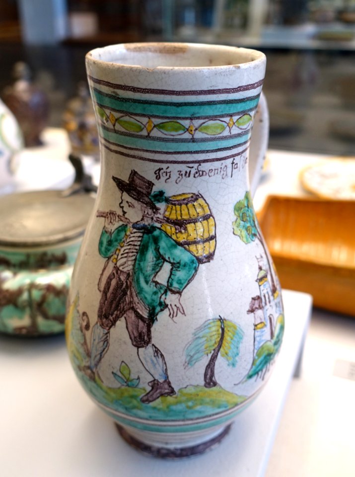 Jug, Gmunden, Upper Austria, late 1700s, faience - Germanisches Nationalmuseum - Nuremberg, Germany - DSC03600