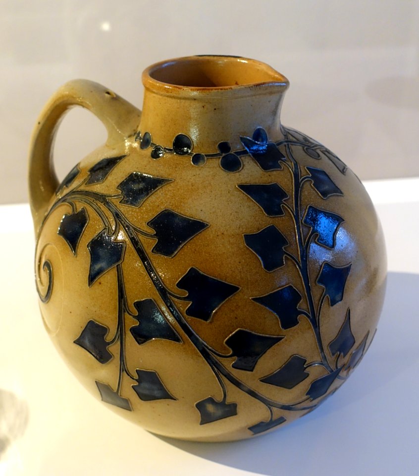 Jug, designed by Richard Riemerschmid, made by Merkelbach Wilhelm Reinhold, Grenzhausen, 1902, stoneware with salt glaze and relief - Bröhan Museum, Berlin - DSC03997