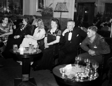 Jubileum Hr. Elferts (Pax), Bestanddeelnr 902-9894