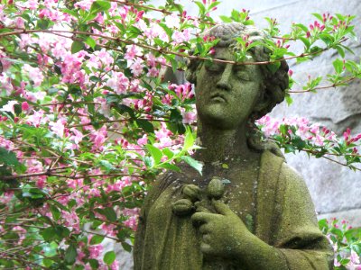 J. B. Ford Mausoleum, Allegheny Cemetery, 2015-05-16, 03