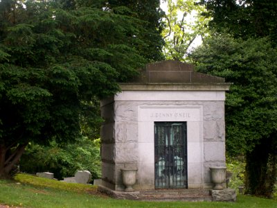 J. Denny O’Neil Mausoleum, McKeesport and Versailles Cemetery, 2015-05-25, 02