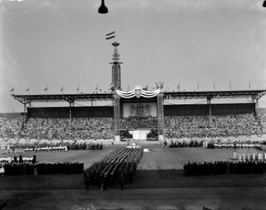 Jubileumspel In Neerlands Tuin in het Olympisch Stadion in Amsterdam, naar ide, Bestanddeelnr 900-0046