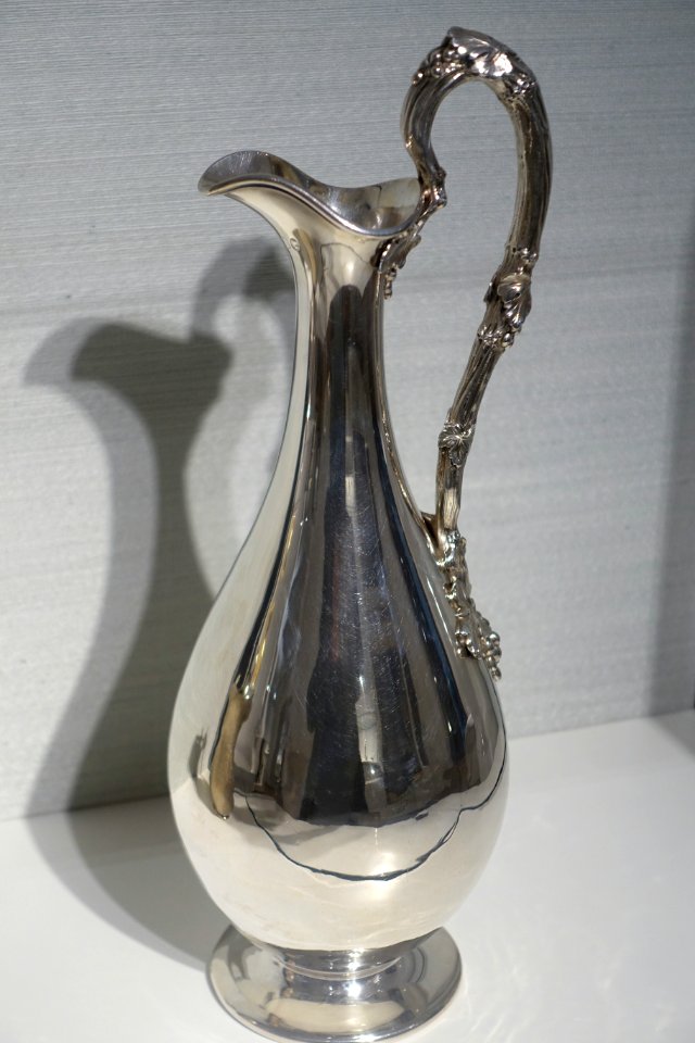 Jug, E. & J. Barnard, London, 1855, silver - Hessisches Landesmuseum Darmstadt - Darmstadt, Germany - DSC01091