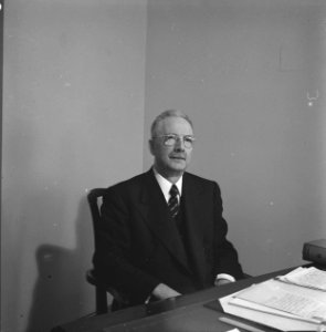 J. van den Tempel, minister van Sociale Zaken, Bestanddeelnr 935-0662