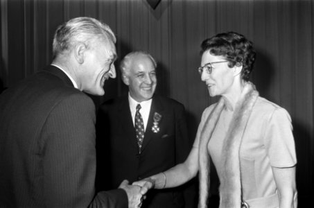 Jubileumbijeenkomst van het NKV ter gelegenheid van 60ste verjaardag in Utrecht., Bestanddeelnr 922-9960