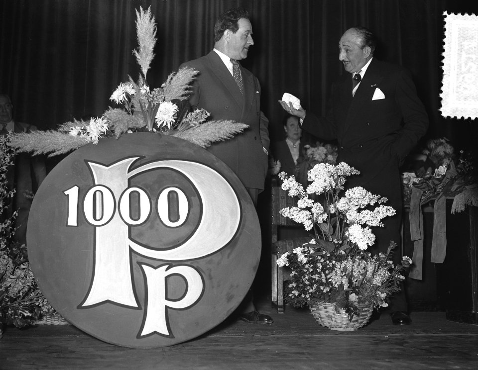 Jubileumvoorstelling Potasch en Parlemoer links Johan Kaart , rechts Johan Boska, Bestanddeelnr 906-9214