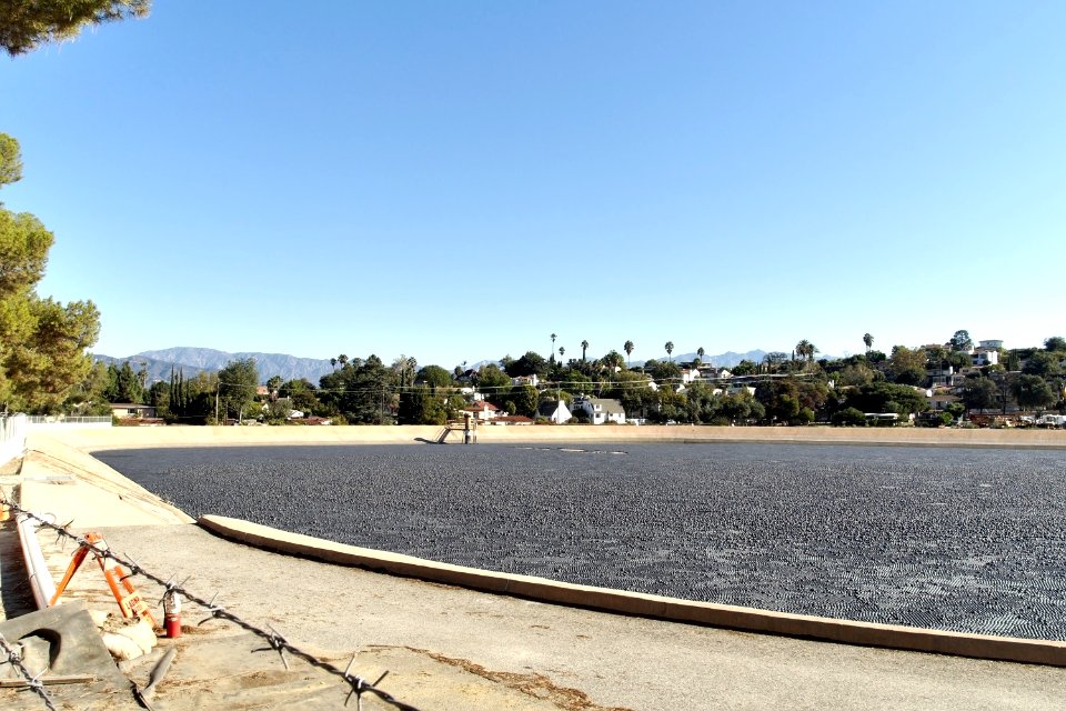 Ivanhoe Reservoir looking north from southwest corner 2015-10-11