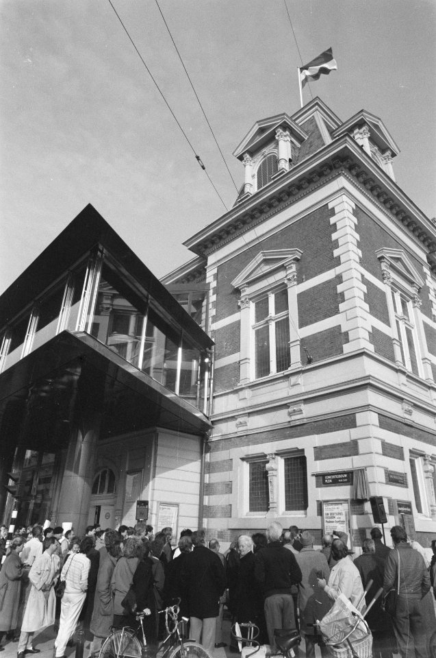 J. W. Brouwersplein te Amsterdam omgedoopt in Concertgebouwplein, Bestanddeelnr 934-2271