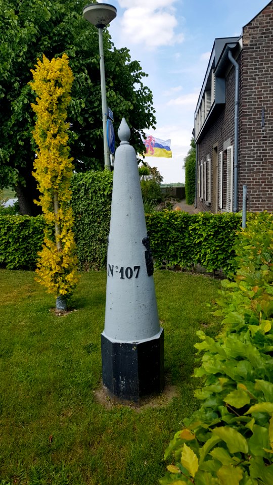 Itteren-Grenspaal 107N (BE-NL) (3)
