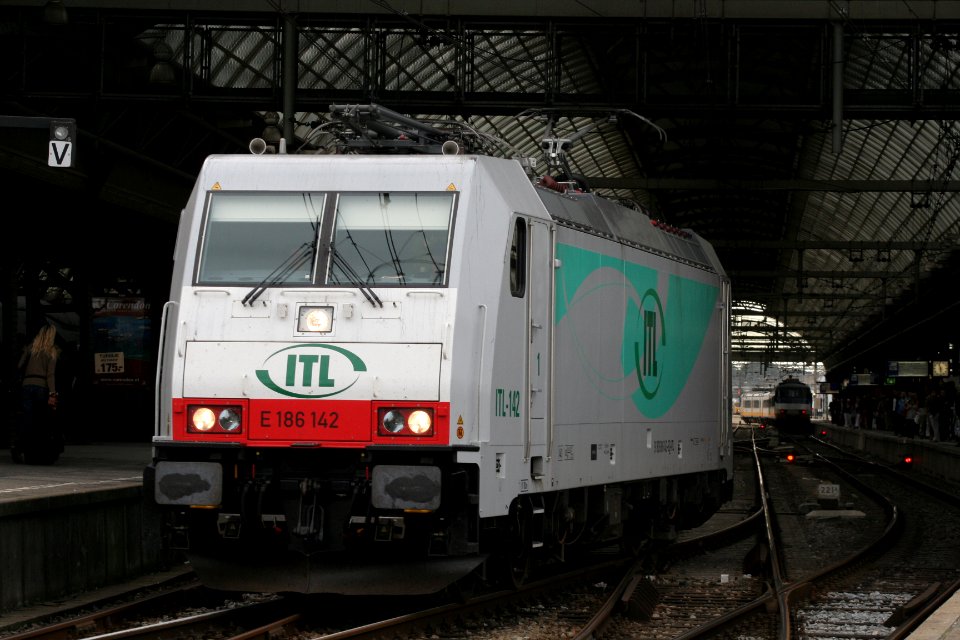 ITL Benelux E186-142