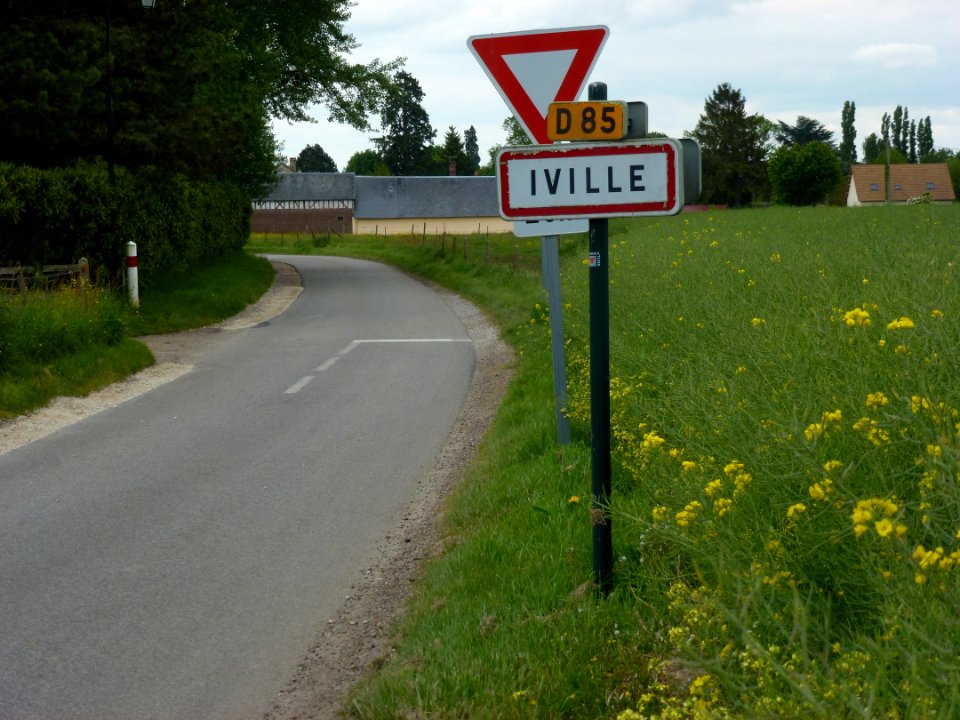 Iville (Eure, Fr) city limit sign