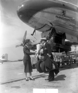 J. J. Moll 25 jaar piloot bij KLM, Bestanddeelnr 905-7387
