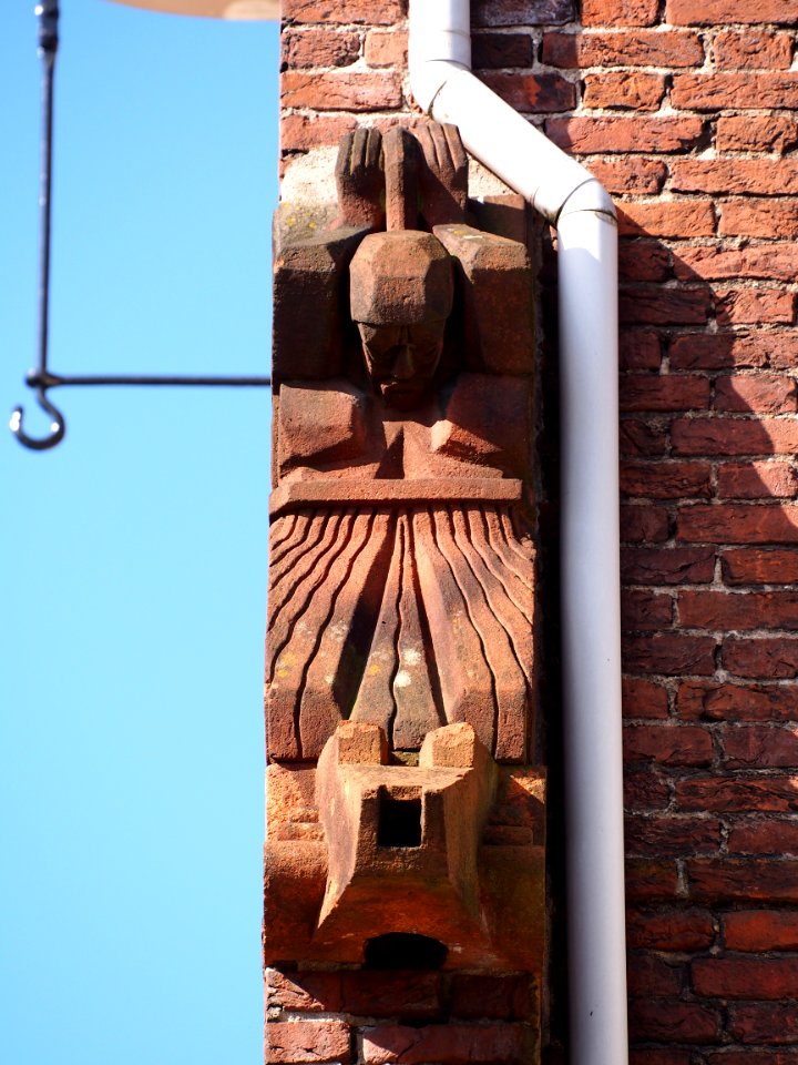 J J Viottastraat 2, Gevelsteen pic4