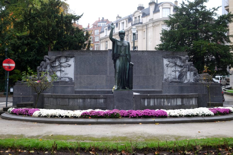 Ixelles War Memorial2