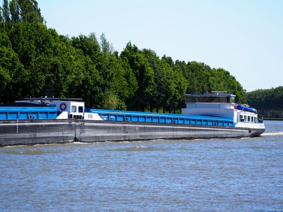 Iven I - ENI 02332226, Amsterdam-Rijn kanaal, pic1