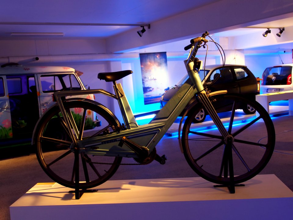 Itera plastic bicycle pic1 Teknikens och Sjöfartens hus, Science and Maritime House