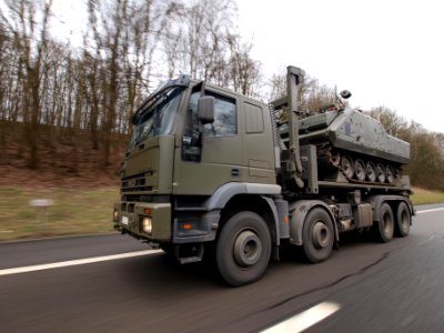 Iveco EuroTrakker Cursor 90236 with AIFV-B 74149 pic3