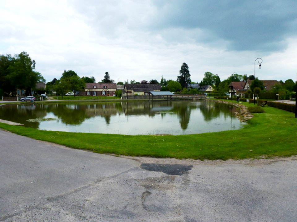 Iville (Eure, Fr) la mare au village