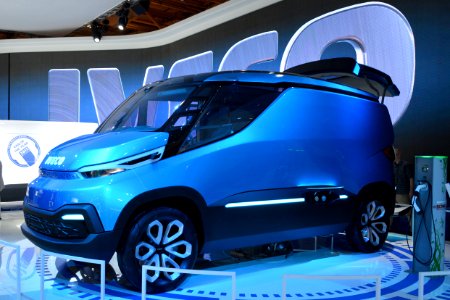 Iveco VISION concept vehicle. Spielvogel 3