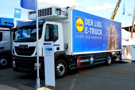 Iveco Stralis AD 190 E-truck. Lidl. Spielvogel photo