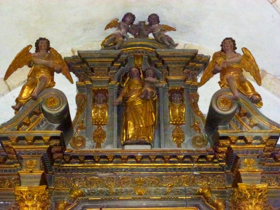 Iville (Eure, Fr) église, statue vierge et enfant avec anges (retable)