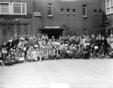 IVO-school Kraaipanstraat Amsterdam Annelien Noske, Bestanddeelnr 904-5592