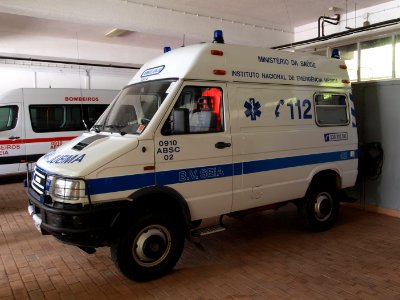 Iveco ambulance, Bombeiros Seia, Unit 0910 ABSC 02