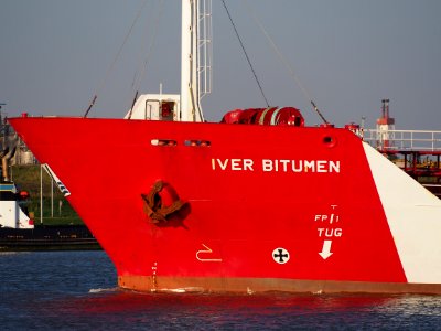 Iver Bitumen (ship, 2009), IMO 9438949, Berendrechtsluis, Port of Antwerp pic5
