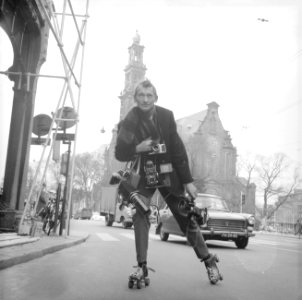 Jack de Nijs op rolschaats, in training voor 10 maart (op Rozengracht bij Wester, Bestanddeelnr 918-8265