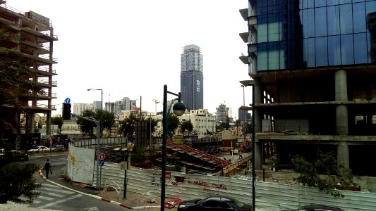 Jabotinsky-street-ramat-gan-2015