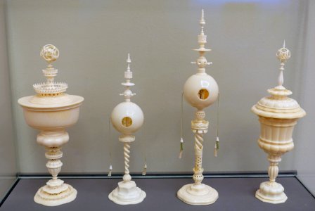 Ivory works - hollow spheres by Lorenz Zick, c. 1650, covered cups by unknown German artist(s), c. 1620, ivory - Bode-Museum - DSC03386