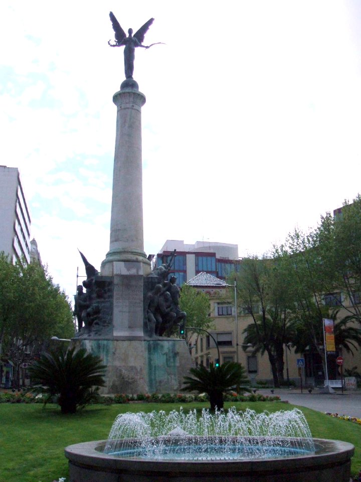 Jaén - Plaza de las Batallas, Monumento a las Batallas 2