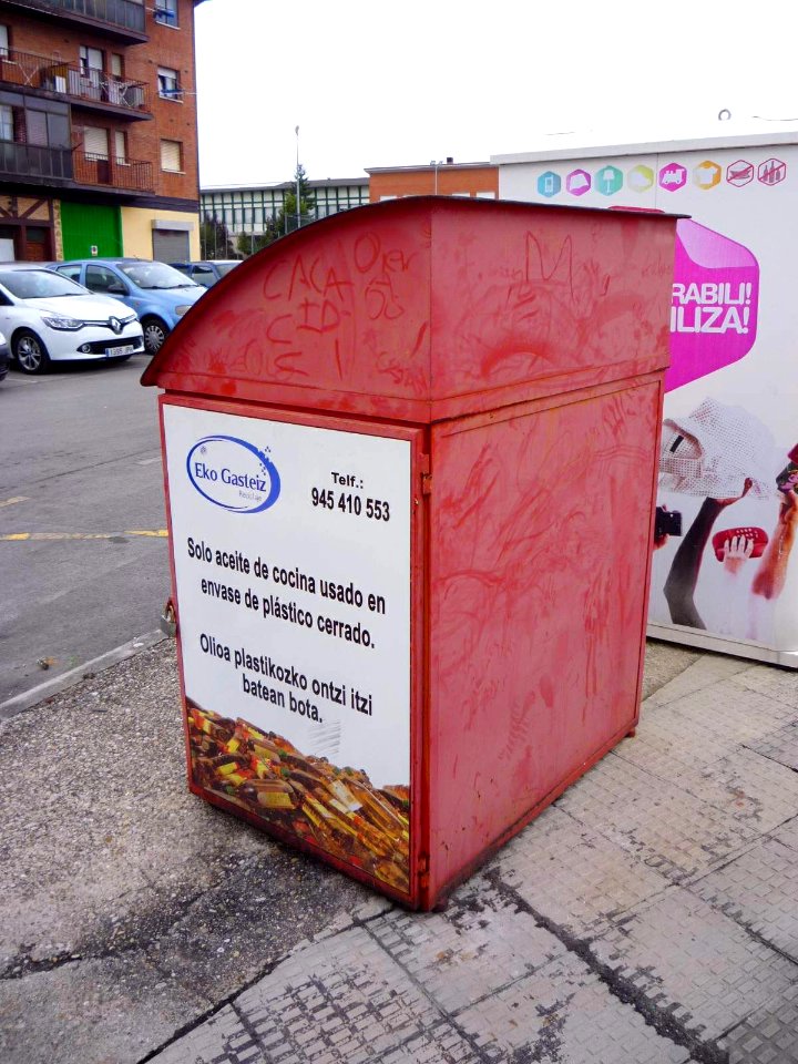 Izarra (Urkabustaiz) - reciclaje de residuos urbanos 4