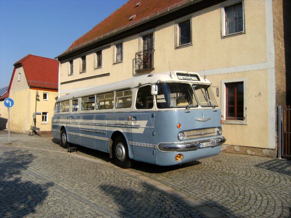 Bus ikarus classic cars