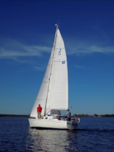 J28 sailboat Horizon Job 0497