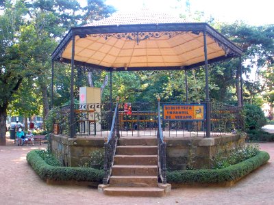 Jaca - Paseo de la Constitución 3