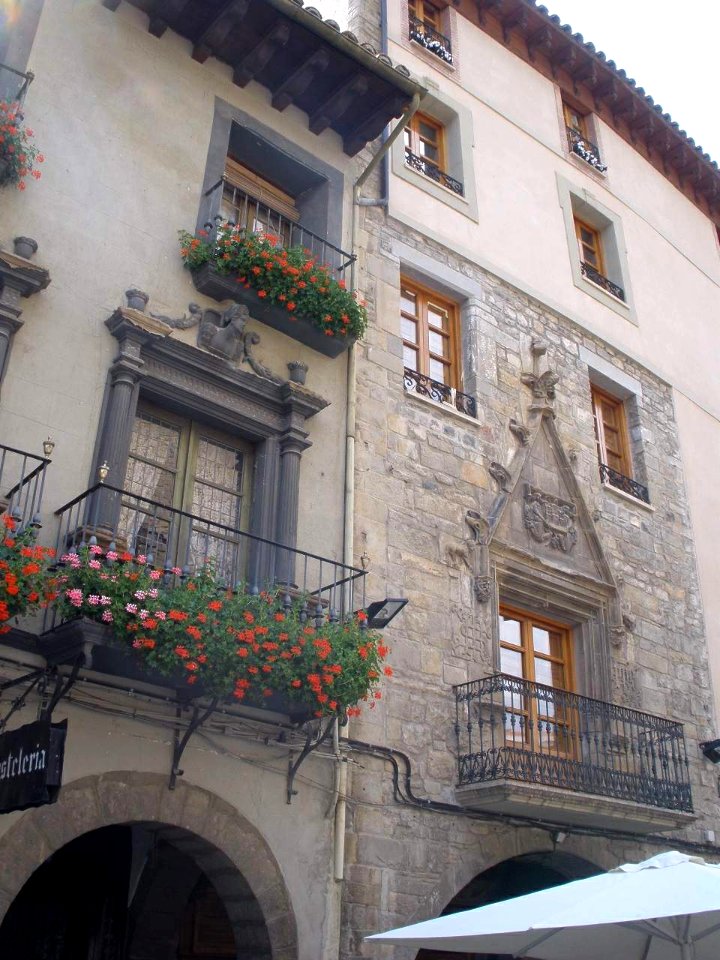 Jaca - Plaza de la Catedral 4