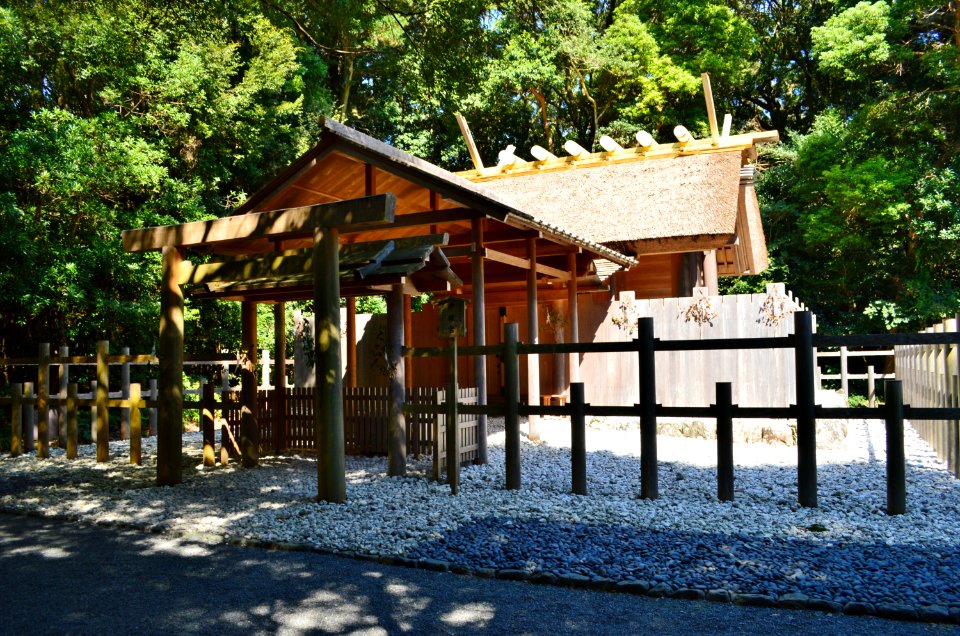 Izawa-no-miya, honden-2